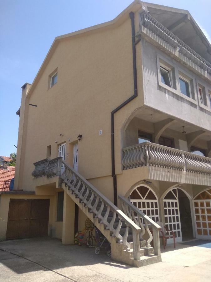 Buric Rooms Nikšić Dış mekan fotoğraf