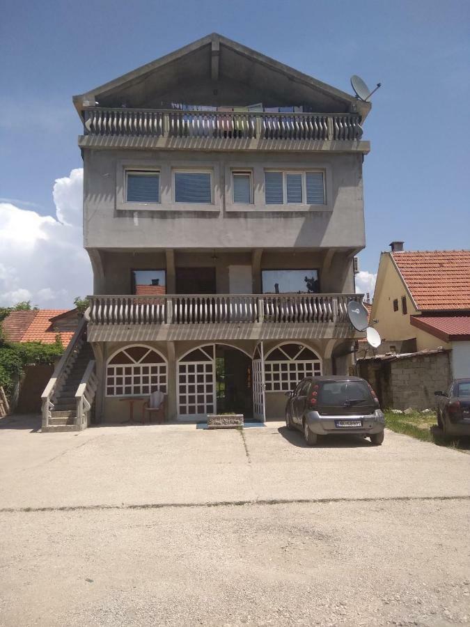 Buric Rooms Nikšić Dış mekan fotoğraf